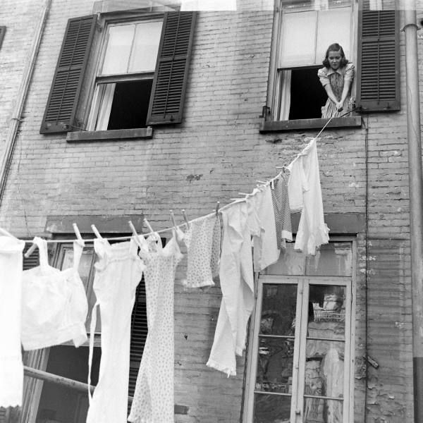 Laundry+in+New+York+in+the+Past+%2815%29.jpg