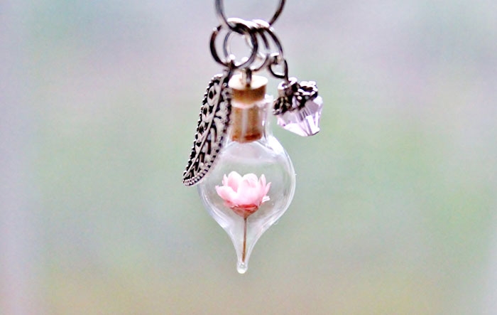 terrarium-necklaces-flower-jewelry-teenytinyplanet-7.jpg