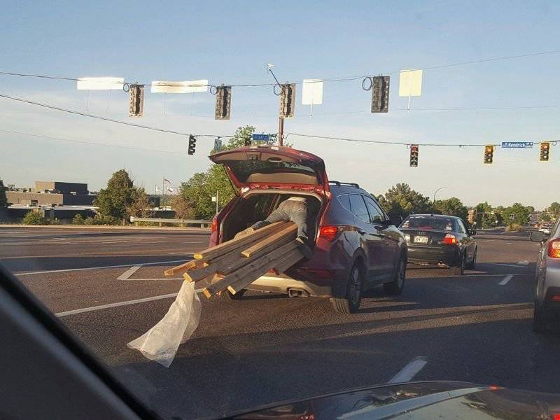 how_do_they_even_get_their_driving_licenses_16[1].jpg