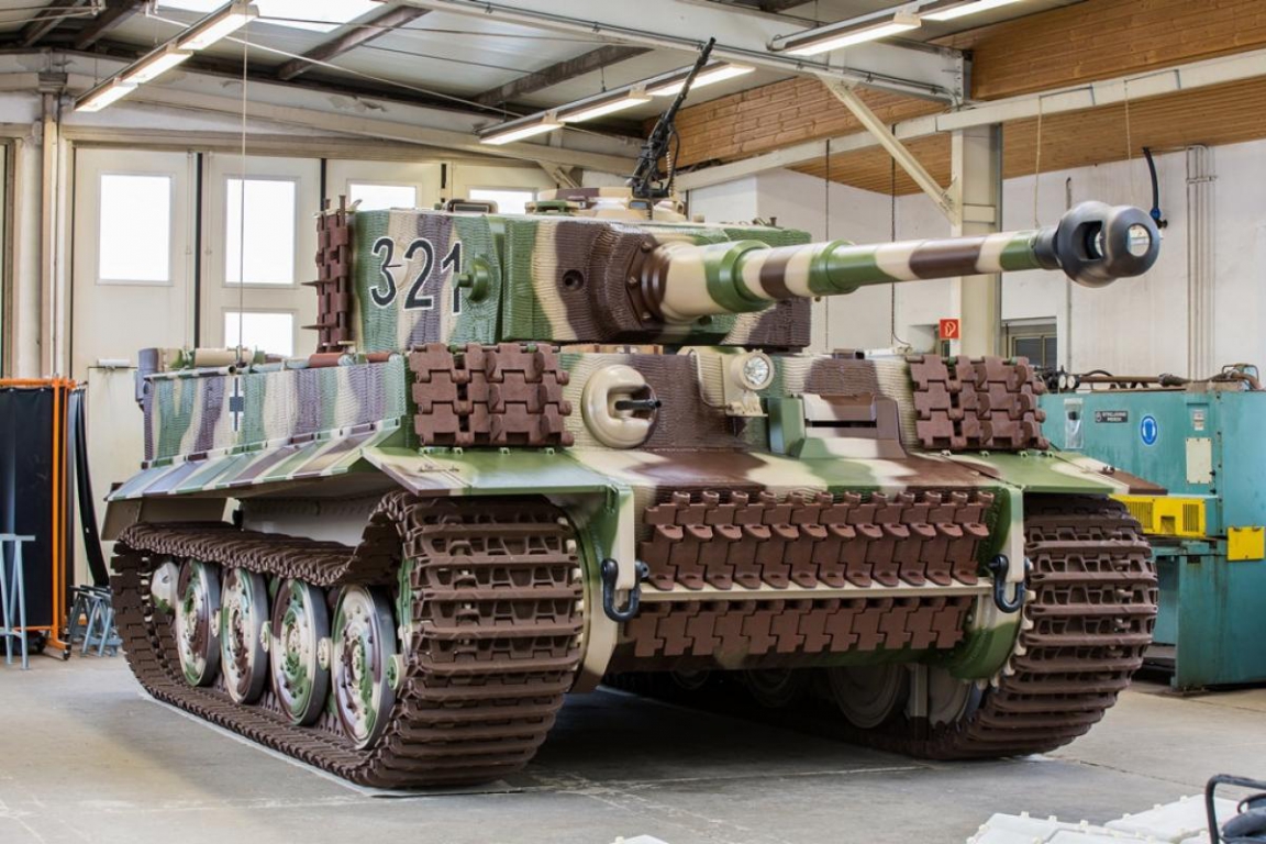 Nachbau-Wehrmachtspanzer-Tiger.jpg
