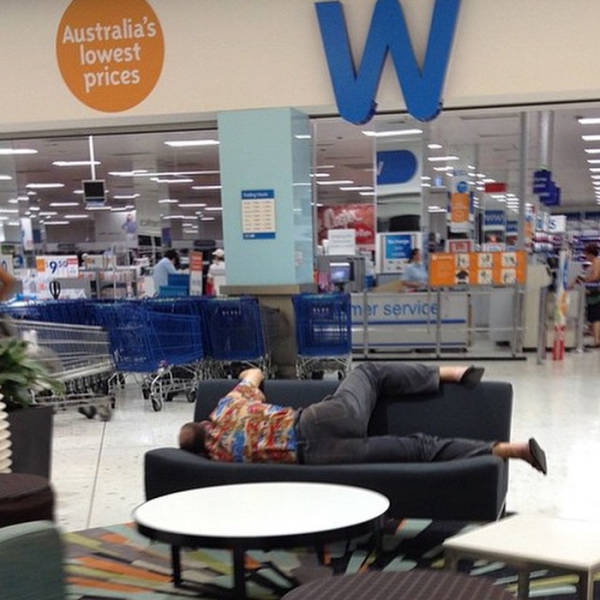 men_who_know_the_pain_of_shopping_640_14.jpg