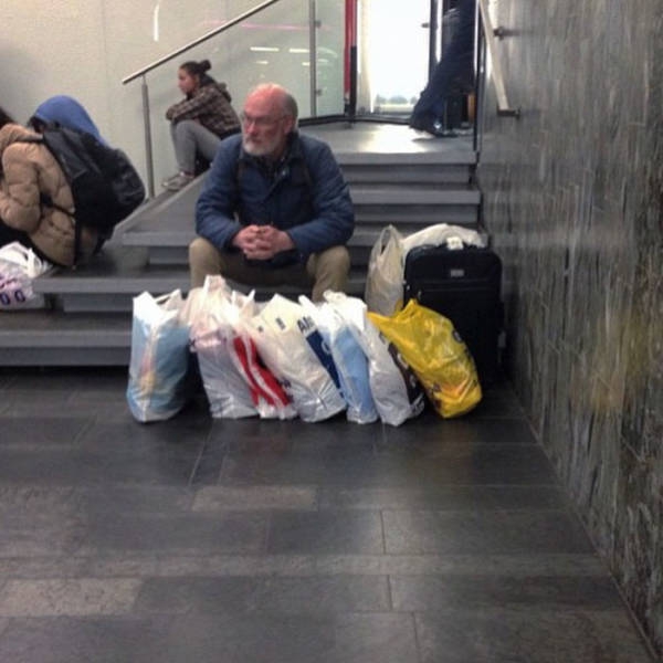 men_who_know_the_pain_of_shopping_640_20.jpg