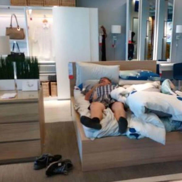 men_who_know_the_pain_of_shopping_640_25.jpg
