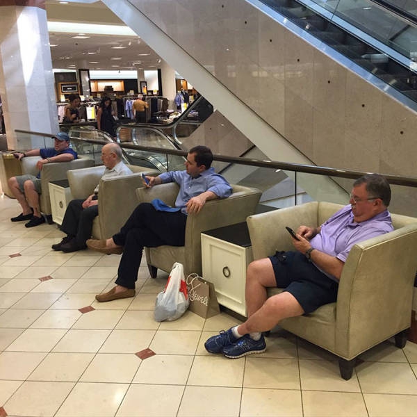 men_who_know_the_pain_of_shopping_640_28.jpg