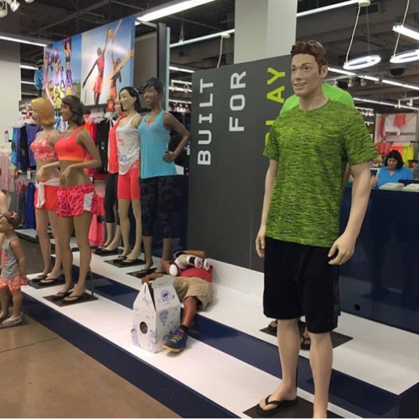 men_who_know_the_pain_of_shopping_640_31.jpg