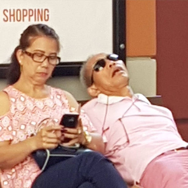 men_who_know_the_pain_of_shopping_640_46.jpg