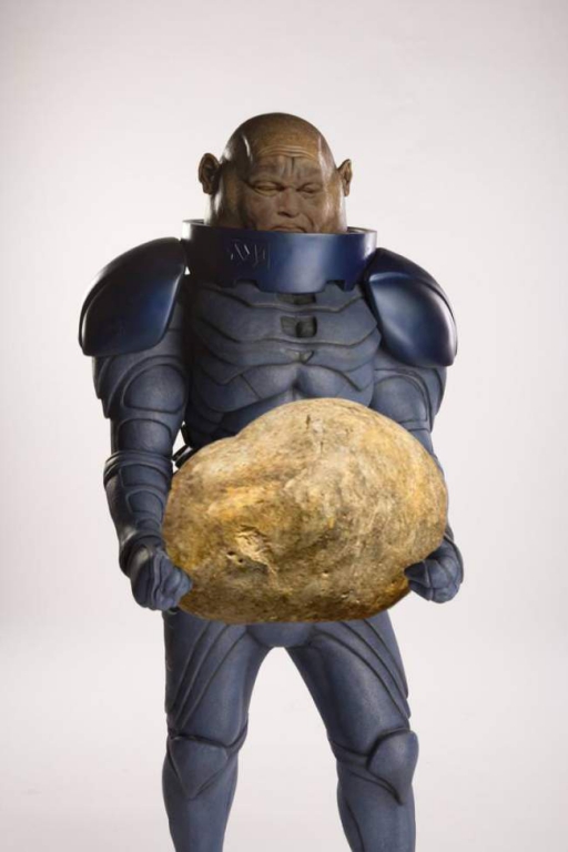 strongman-lifting-the-worlds-largest-potato-erupts-into-_011.jpg