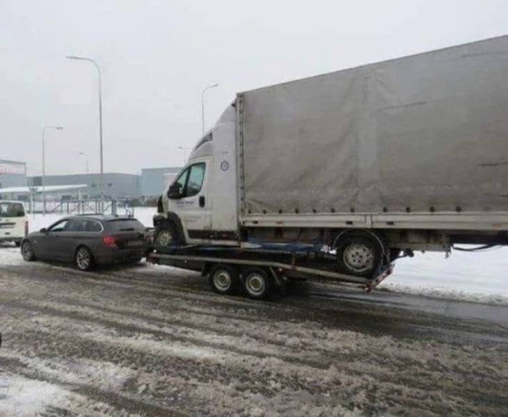 big_cars_are_made_for_epic_fails_640_02.jpg
