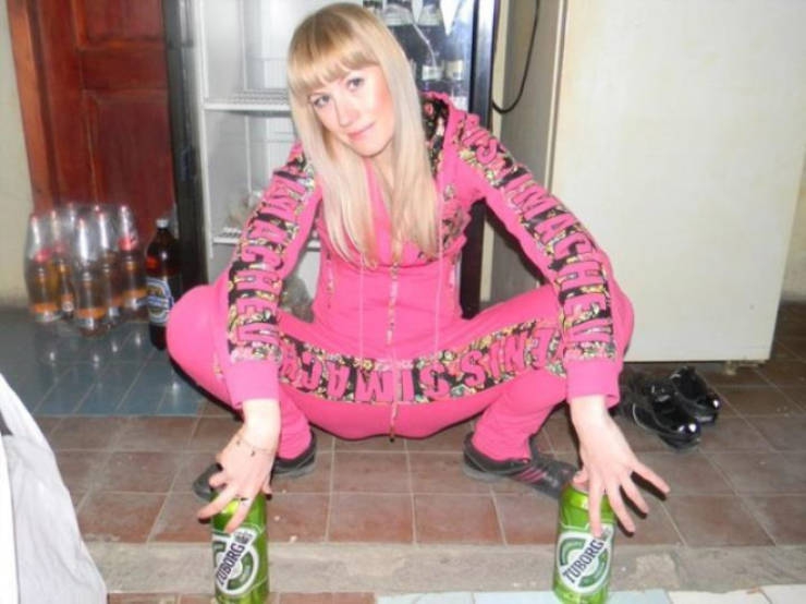 slavs_absolutely_love_squatting_in_tracksuits_640_14[1].jpg