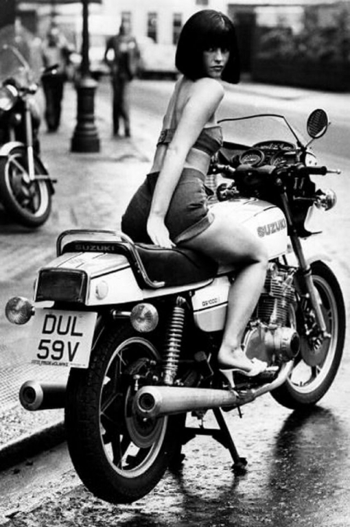 hot-pants-motorcycles-14.jpg