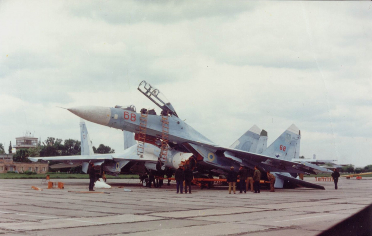 Su-27UB_Ukranian AF_crushed_1.jpg