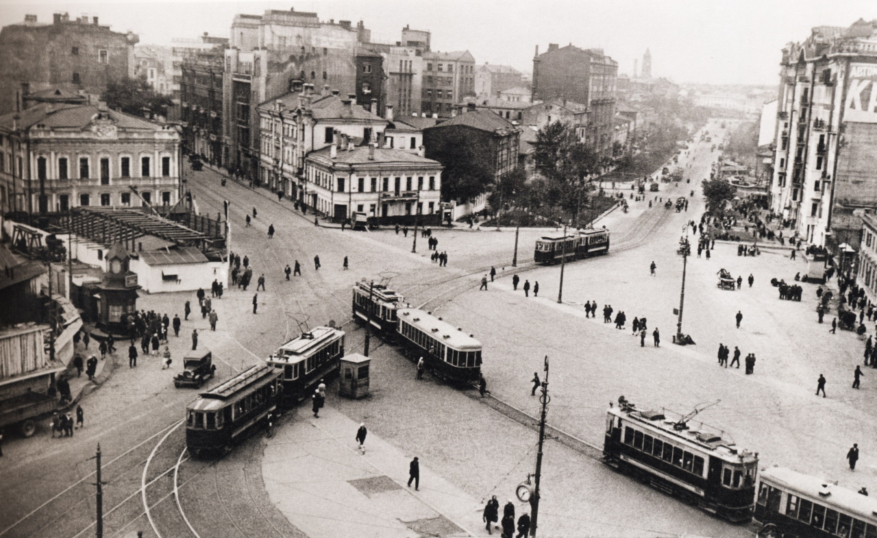 33 Площадь Красные ворота 1932.jpg