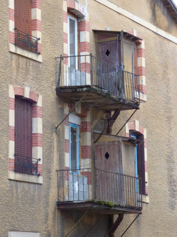 toilet-balcony-auvergne-france-outside-street-ambert-village-livradois-forez-132540241[1].jpg