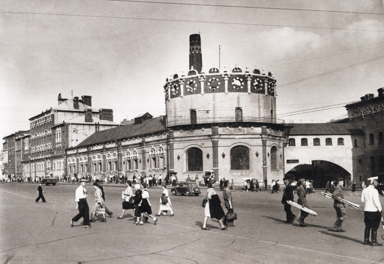 56 Казанский вокзал 1948.jpg