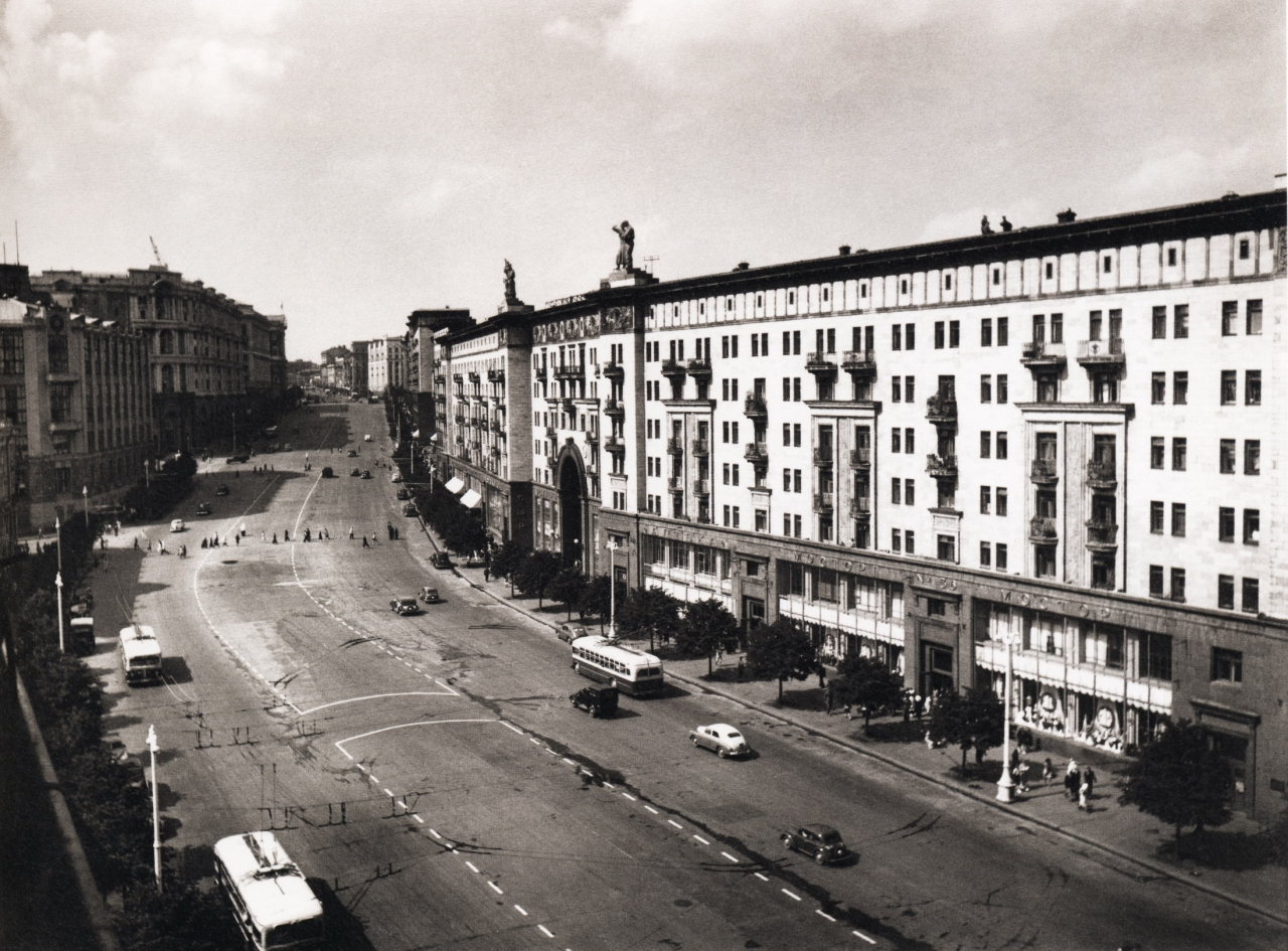 61 Улица Горького 1950-е.jpg