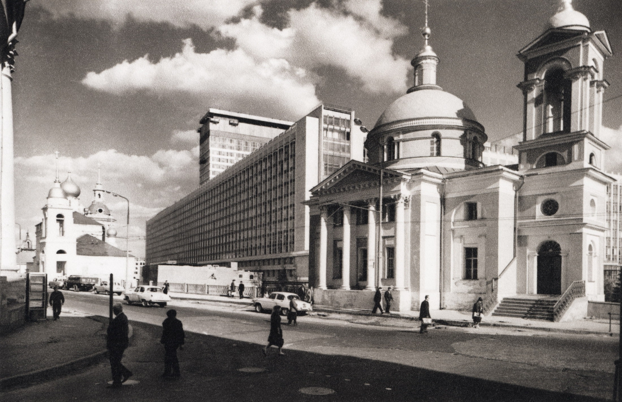 144 Вид с площади Разина 1969.jpg