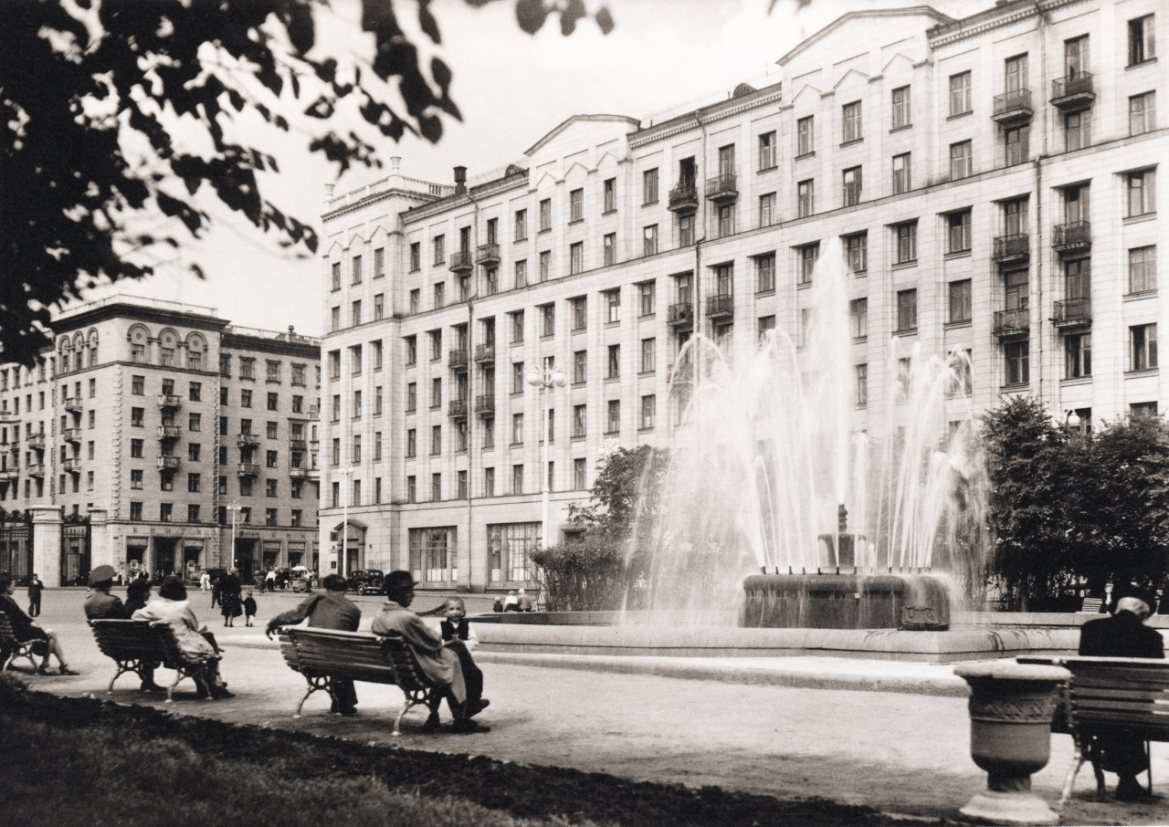 64 Советская площадь 1948.jpg