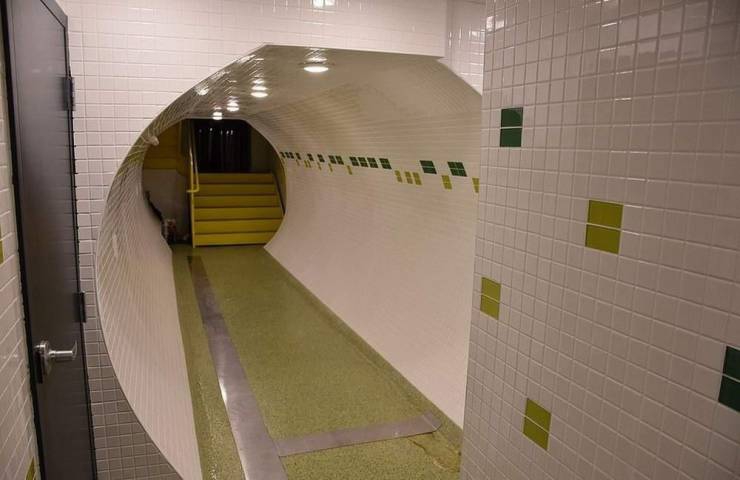 this_bunker_is_the_perfect_place_to_live_in_during_the_end_of_the_world_for_just_15_million-22.jpg