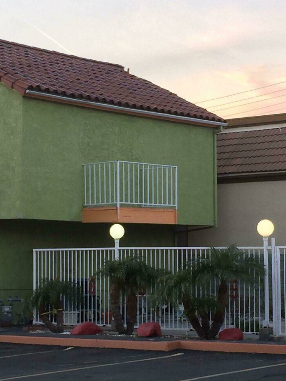 these_are_some_weird_balcony_designs_640_high_31[1].jpg