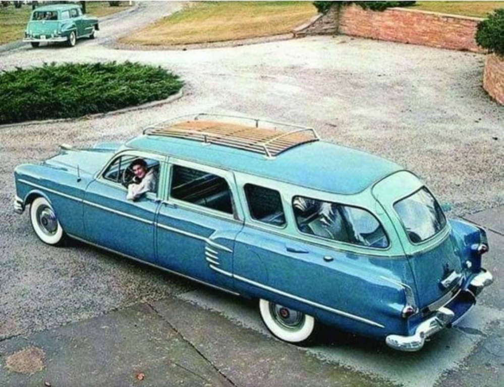 1954-henney-packard-super-station-wagon-3.jpg