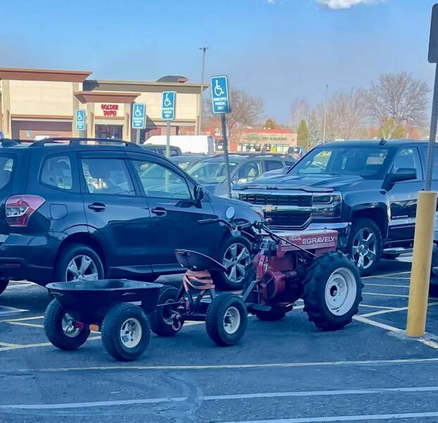 walmart_people_are_weird_lets_just_leave_it_at_that-33[1].jpg