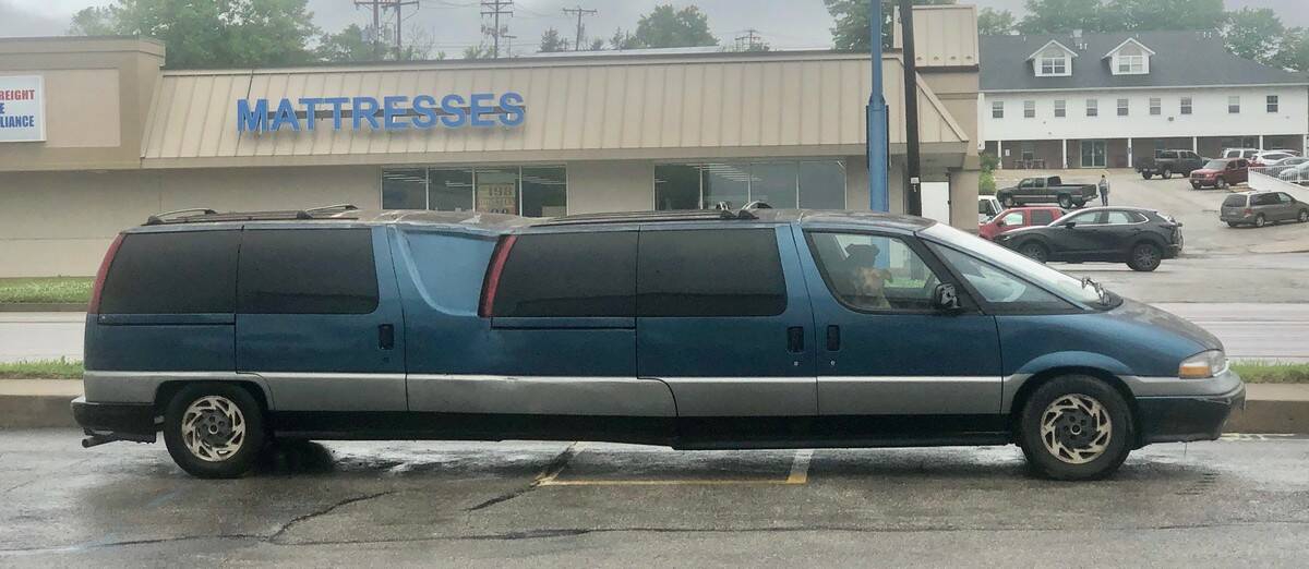 these_are_not_your_normal_cars_16[1].jpg