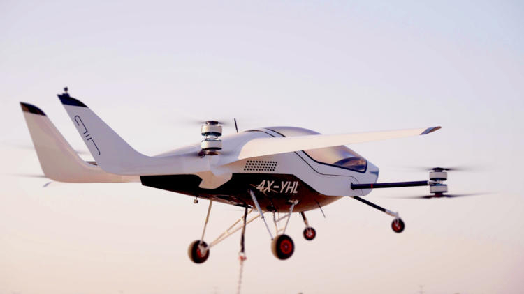 More information about "Стартовали испытания полномасштабного прототипа двухместного электролёта Air One за 150 тыс. долларов"
