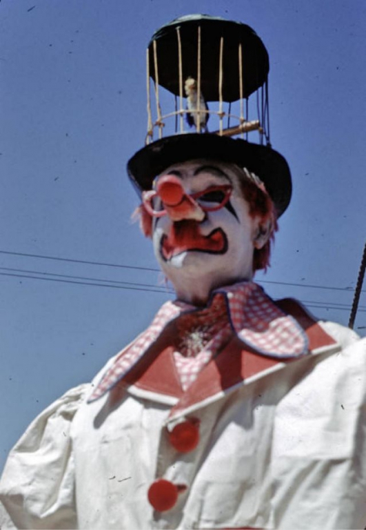 circus-clowns-1940s-1950s-26.jpg