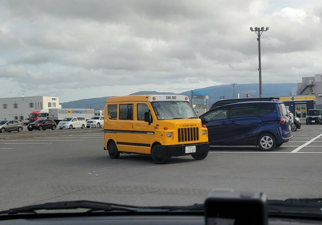 all_sorts_of_crazy_vehicles_are_here_58[1].jpg