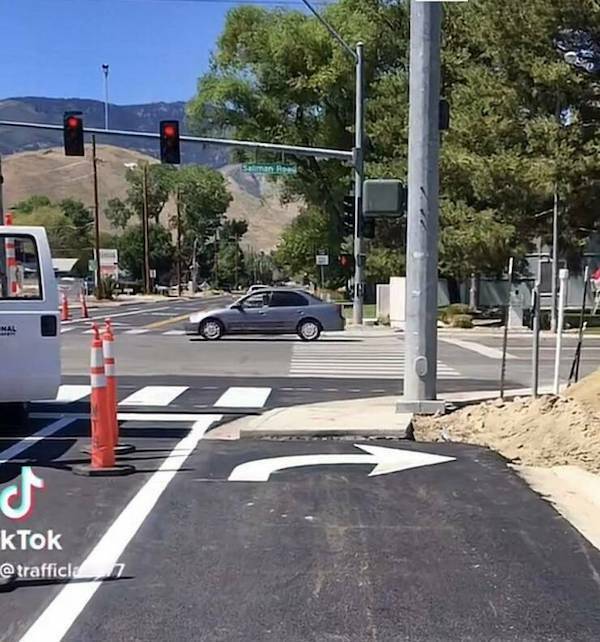 construction_projects_that_turned_into_construction_blunders_640_high_14[1].jpg