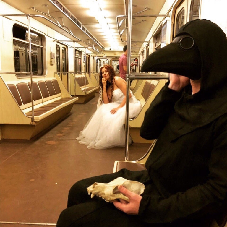 Unusual-People-In-The-Subway-17[1].jpg
