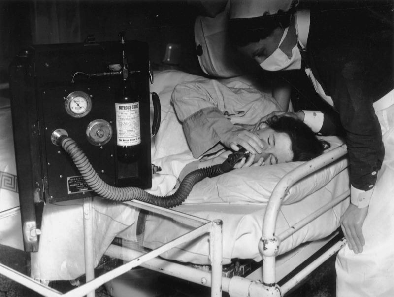 bizarre-medical-treatments-20th-century-29.jpg