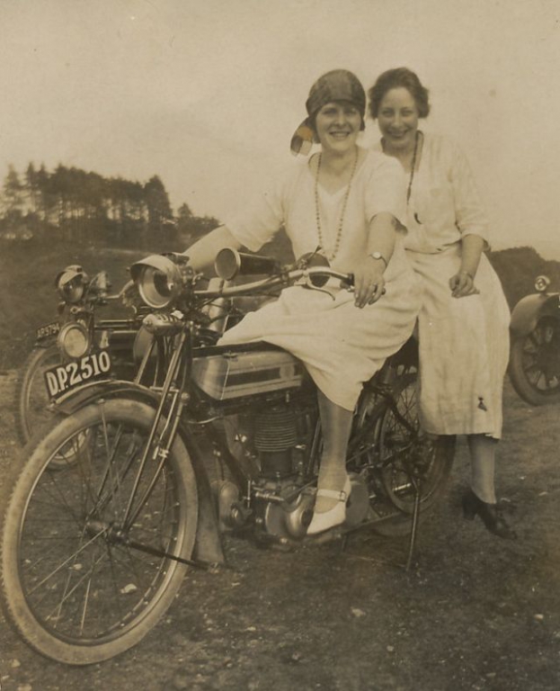 vintage-female-motorcycle-riders-3.jpeg