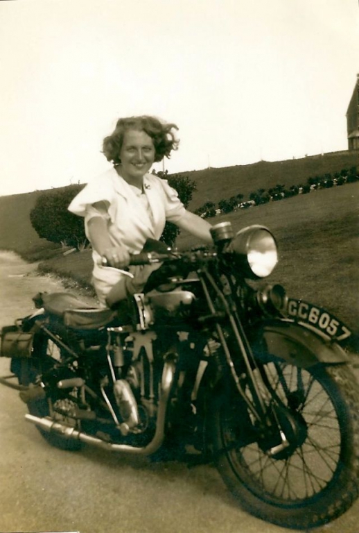 vintage-female-motorcycle-riders-6.jpeg