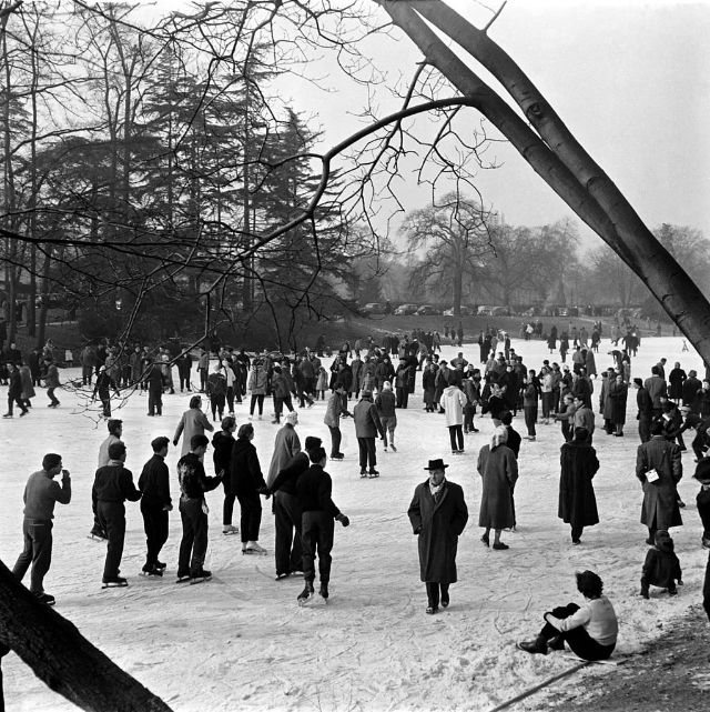 paris-winter-1950s-17.jpg
