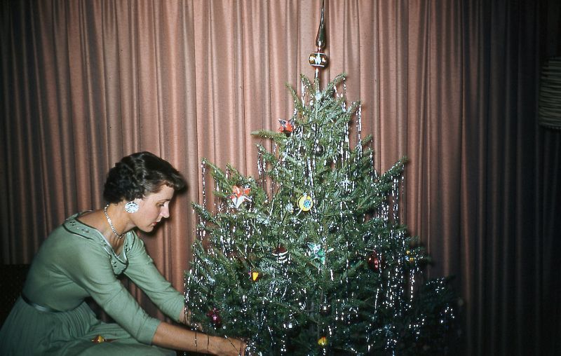 vintage-christmas-tree-decoration-2.jpeg