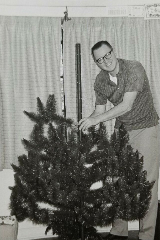 vintage-christmas-tree-decoration-20.jpeg
