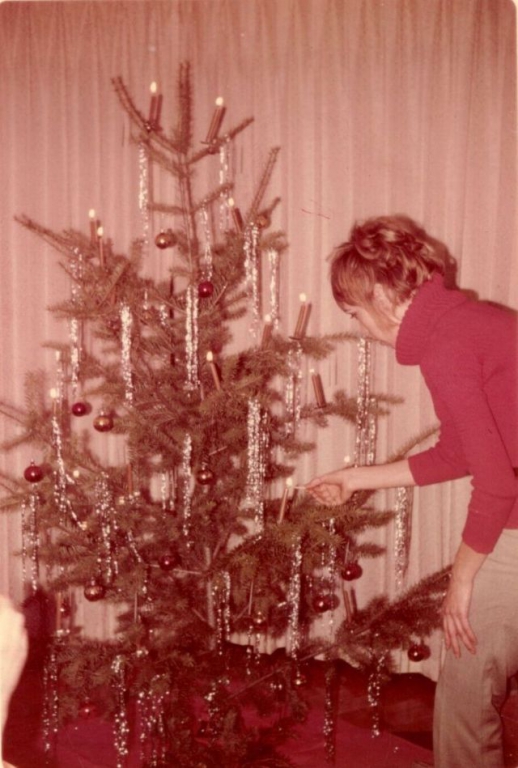 vintage-christmas-tree-decoration-26.jpeg