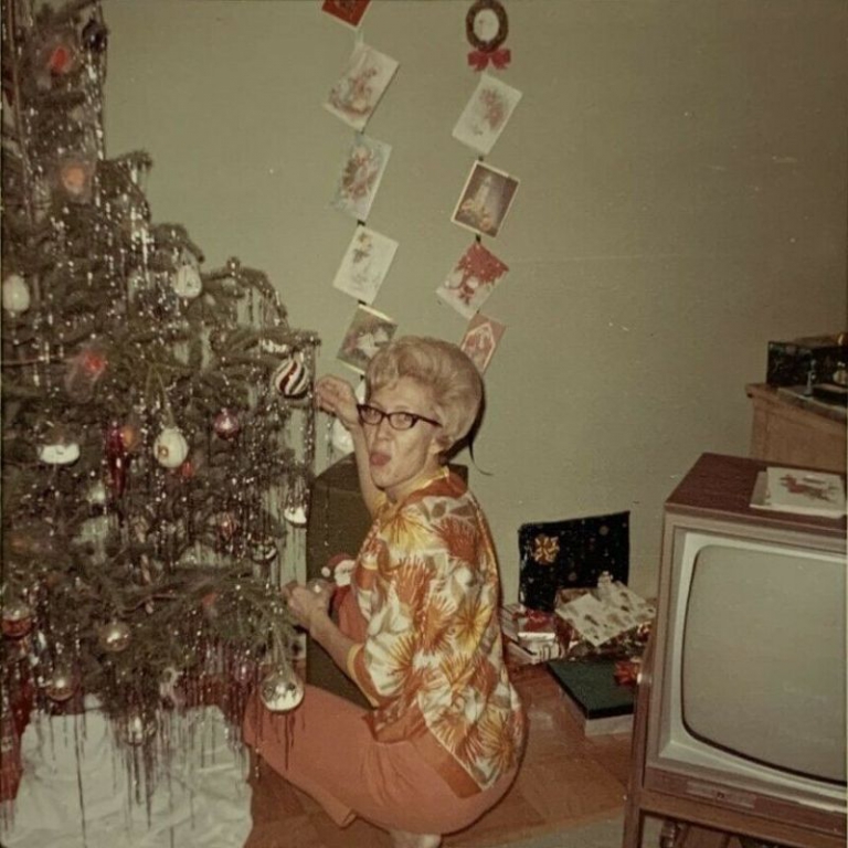 vintage-christmas-tree-decoration-27.jpeg