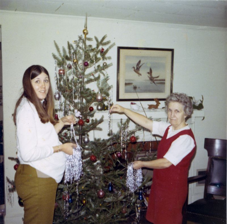 vintage-christmas-tree-decoration-3.jpeg