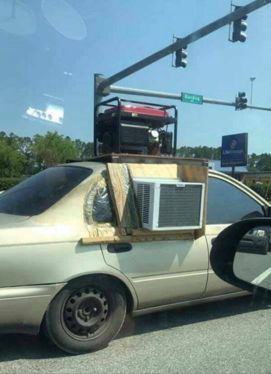 what_the_hell_is_going_on_640_high_14.jpg