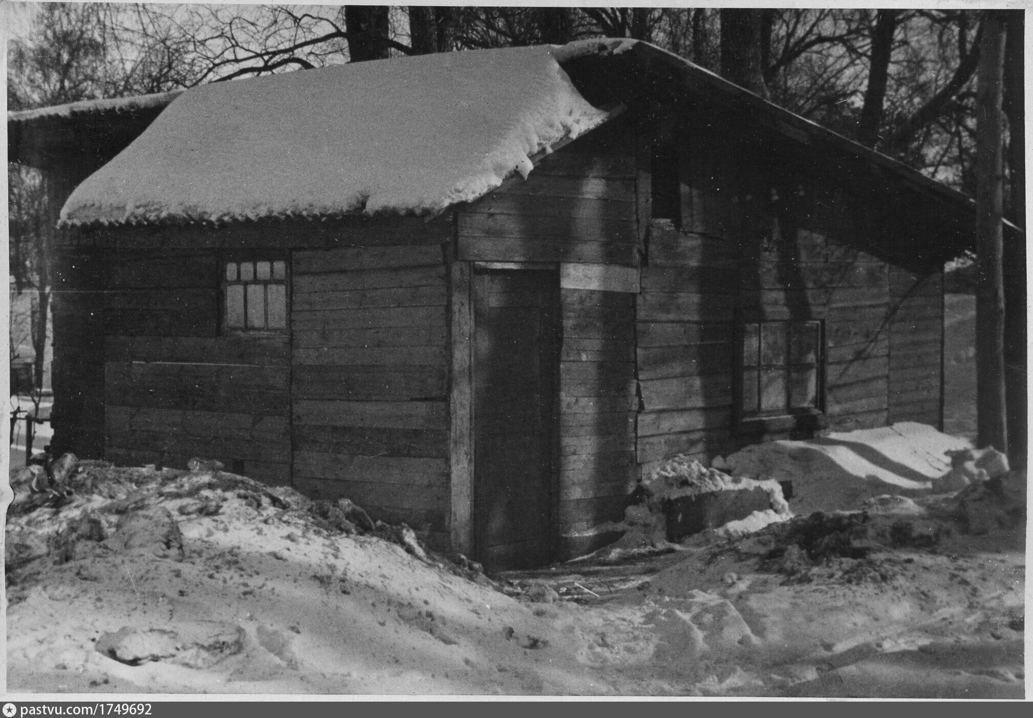 1749692 Нижняя дорога, строение №39, дом Уткина.jpg