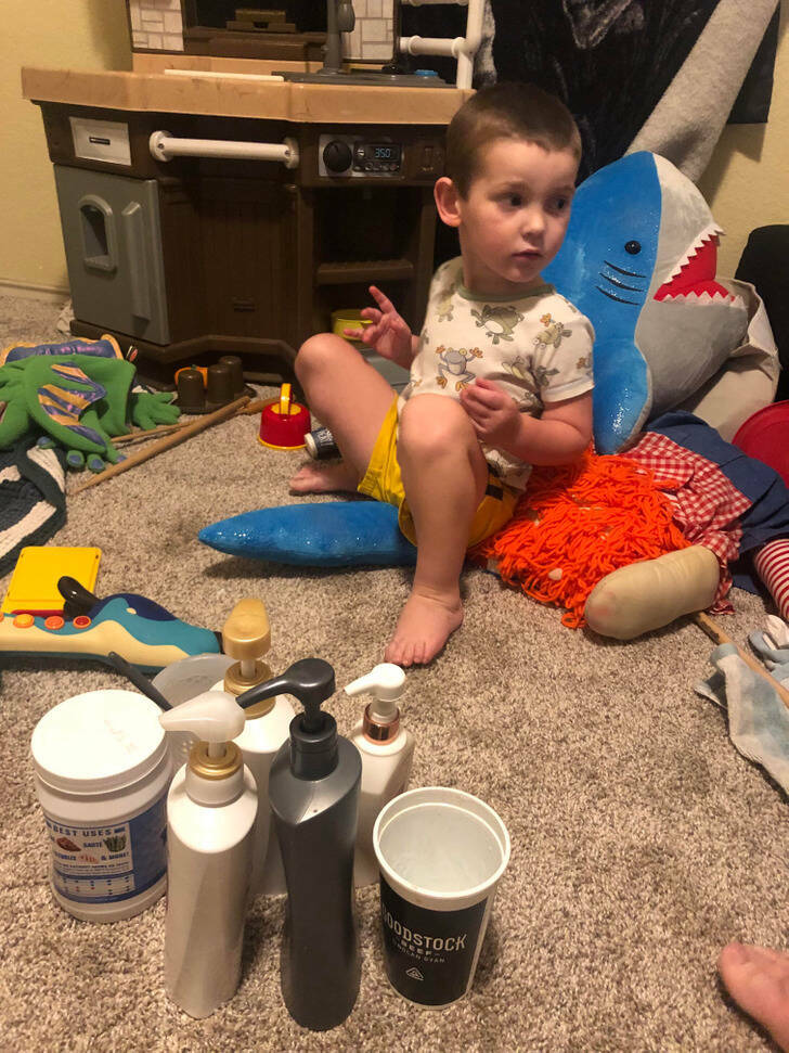 life_with_kids_is_full_of_fun_and_chaos_640_high_25[1].jpg