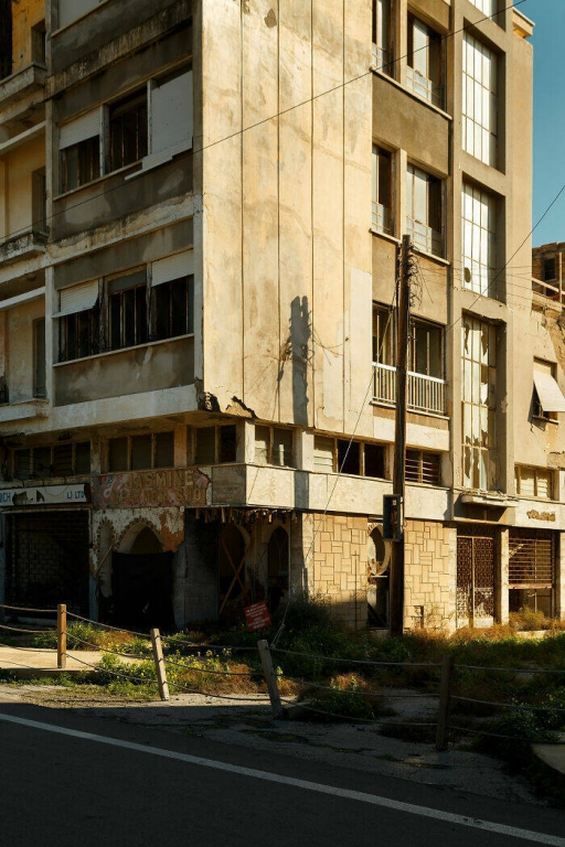 varosha_famagusta_cyprus_the_largest_ghost_town_in_the_world_640_high_17.jpg