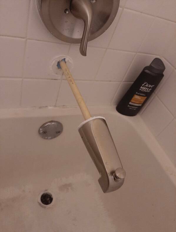 the_extreme_world_of_plumbing_640_high_14[1].jpg