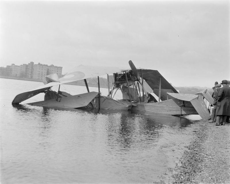 vintage-aviation-accidents-1.jpeg
