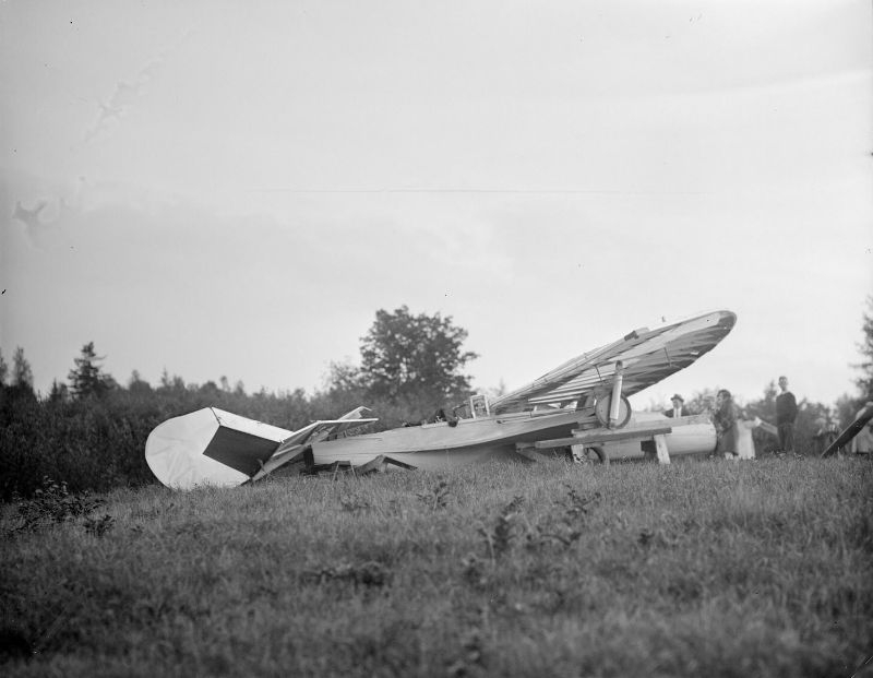 vintage-aviation-accidents-7.jpeg