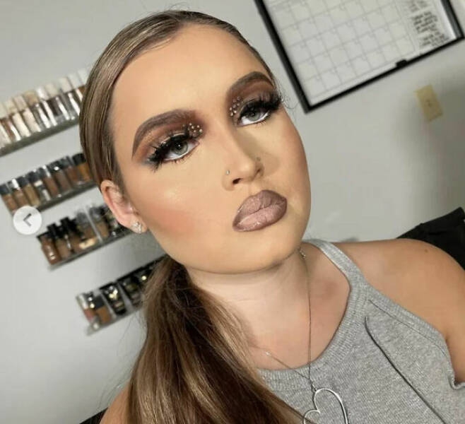when_beauty_goes_wrong_epic_makeup_fails_640_10[1].jpg