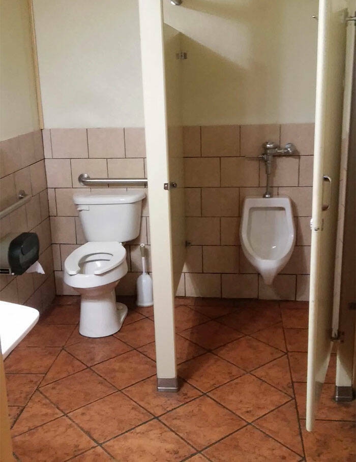 design_fails_when_architects_get_it_wrong_640_high_27[1].jpg