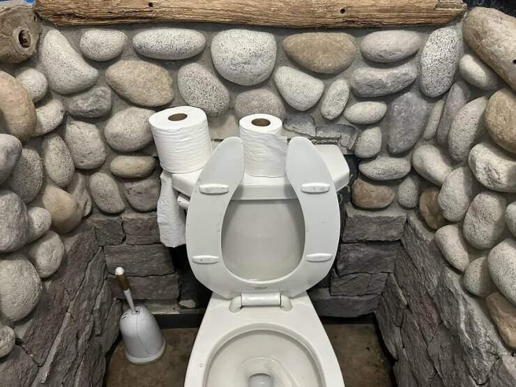 design_oversights_everyday_items_that_make_cleaning_a_nightmare_640_21[1].jpg